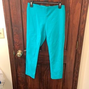 Crosby brand women’s capris pull on size 4